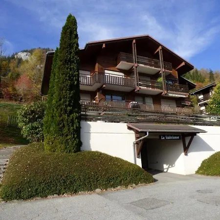 Cosy Avec Balcon, Arret Navette A 50m - Fr-1-458-100 *